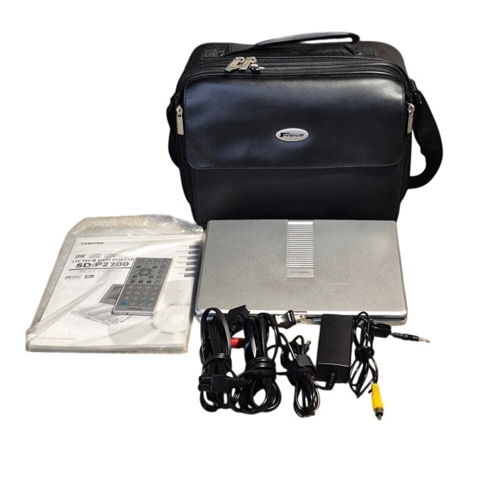 Toshiba SD-P2700 Portable DVD Player Tested Remote AC Adapter And Carrying Bag